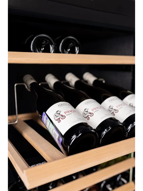 Встраиваемый винный шкаф HIBERG ROYAL W 85