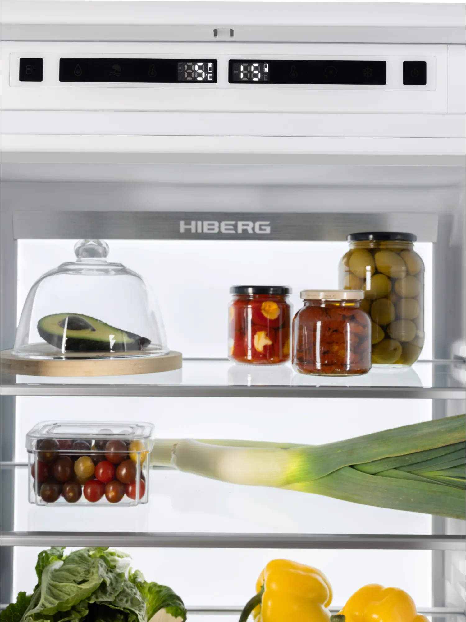  Встраиваемый холодильник HIBERG i-RFCB 520F NFW