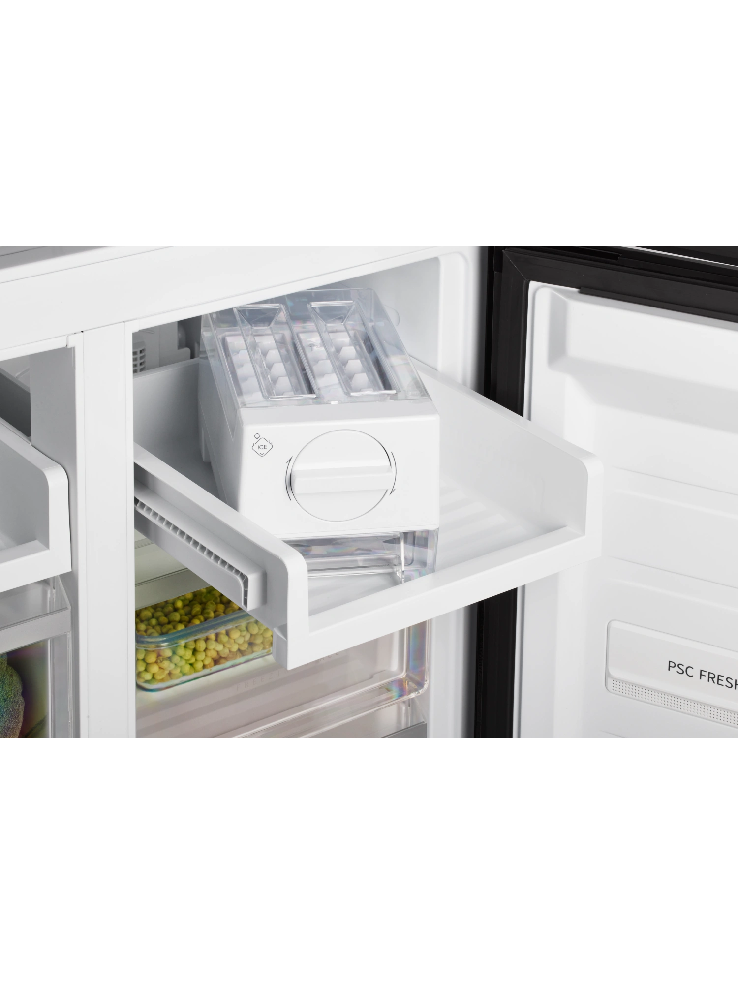  Холодильник HIBERG i-RFQ 630G B