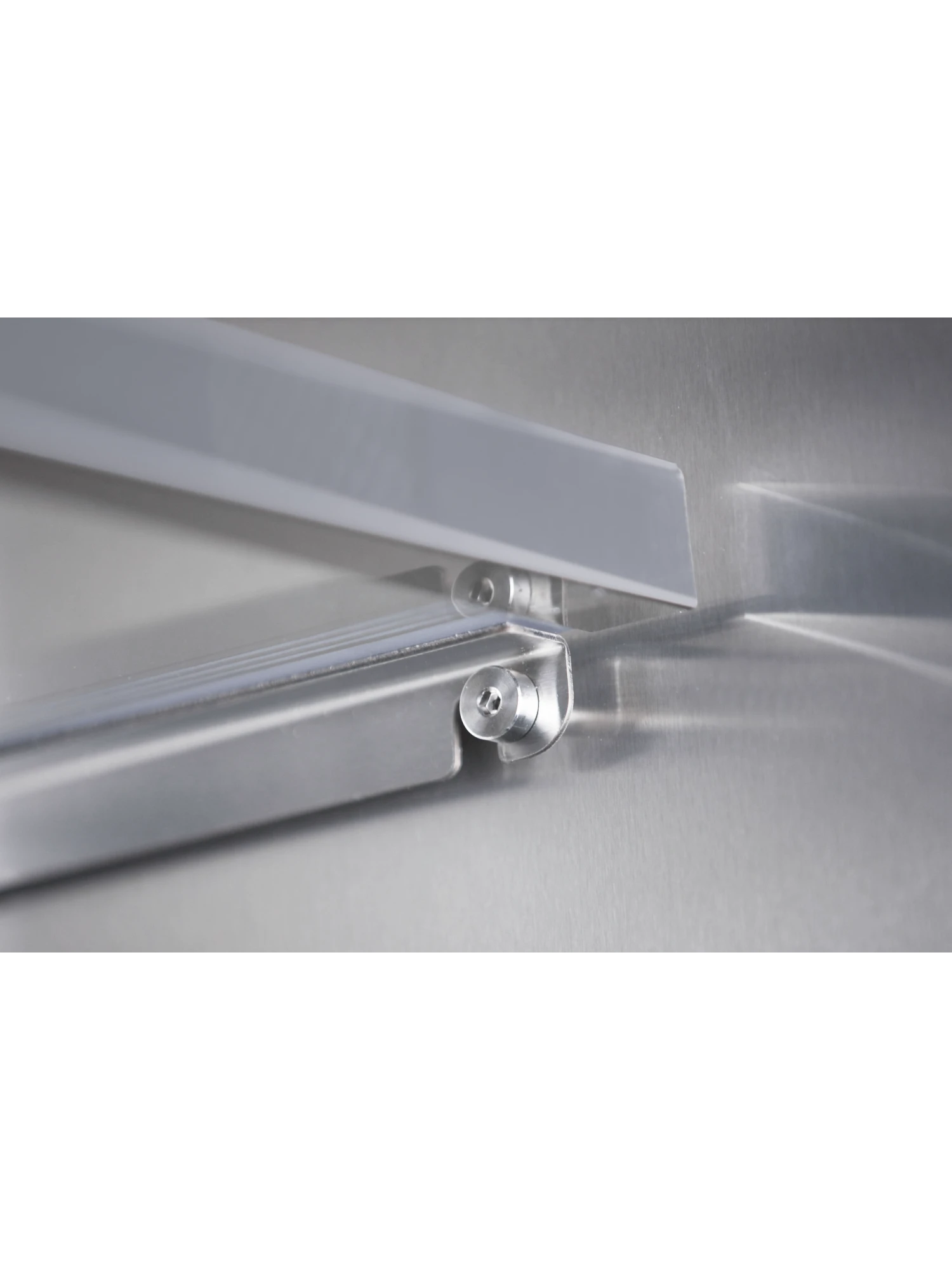  Встраиваемый холодильник HIBERG i-RFQB 550 NF