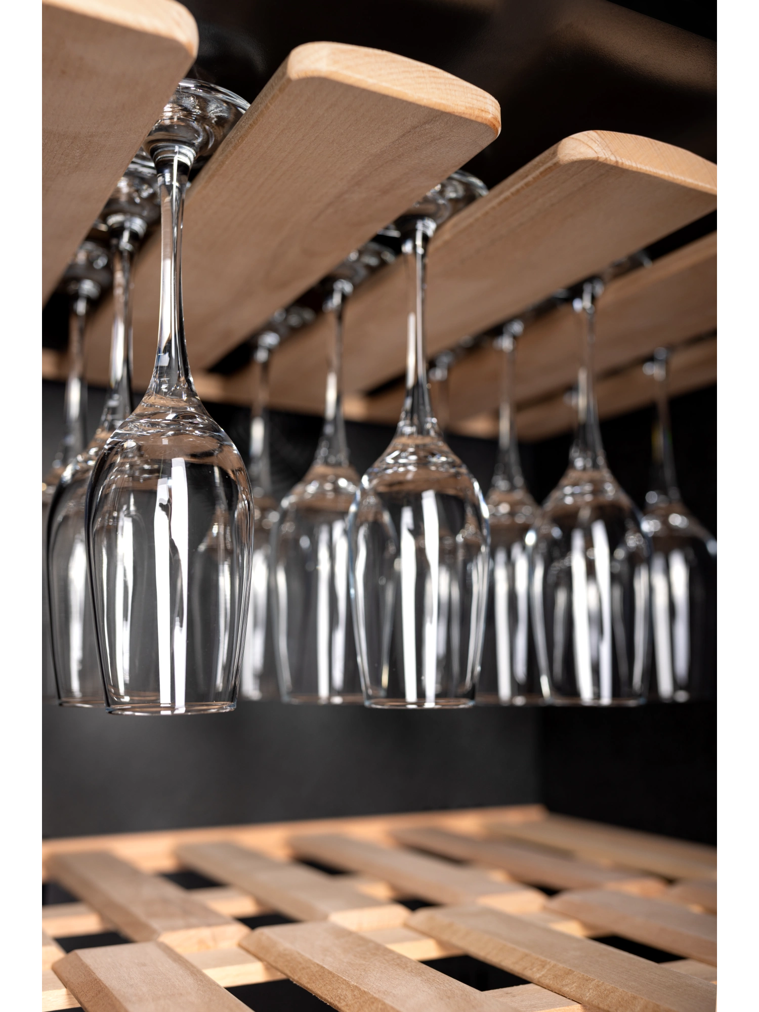  Встраиваемый винный шкаф HIBERG ROYAL WX 190