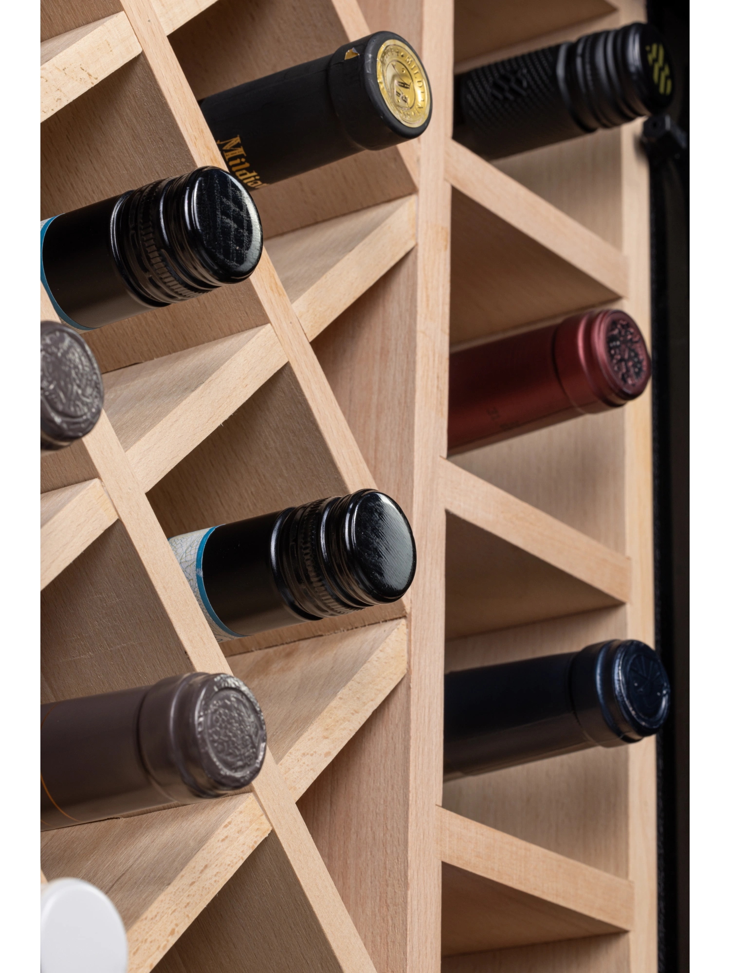  Встраиваемый винный шкаф HIBERG ROYAL WX 190